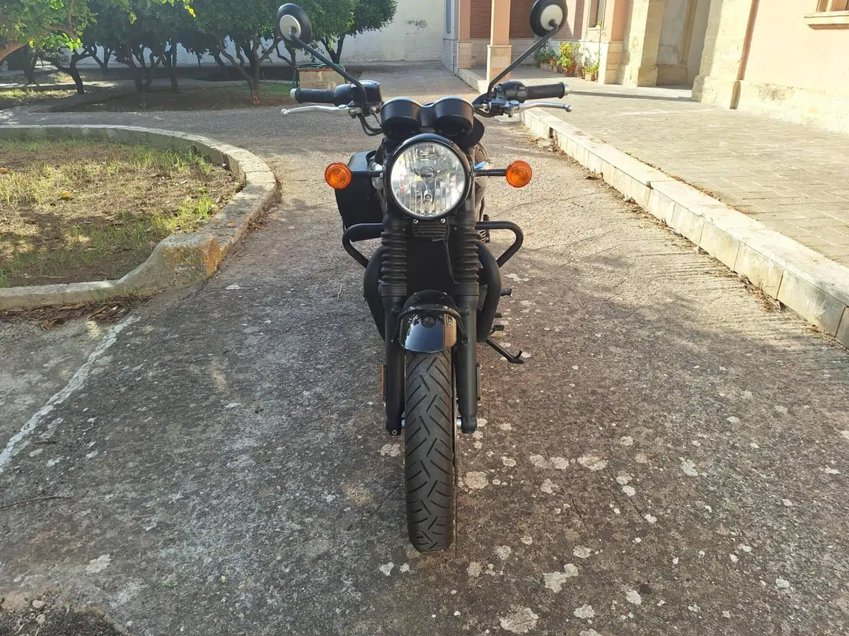 Triumph Bonneville T100 Black (2017 - 20) (4)