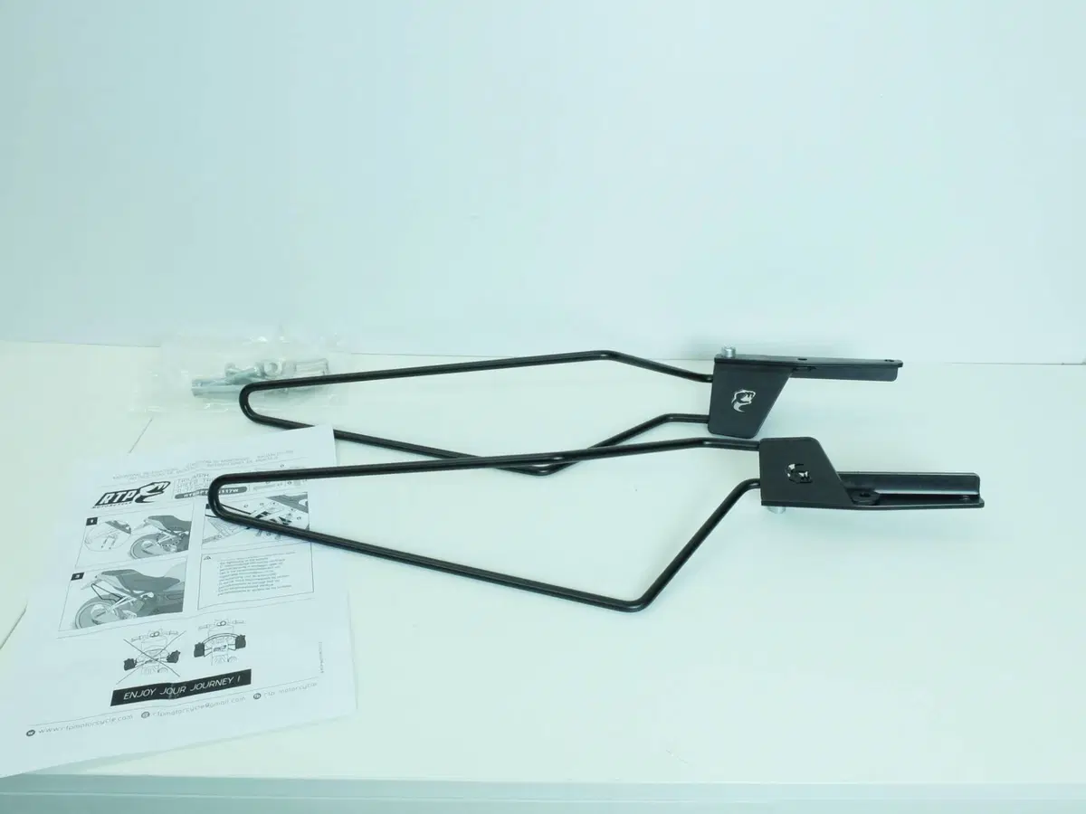 Supporti laterali Salva bisacce RTP x Triumph Spee