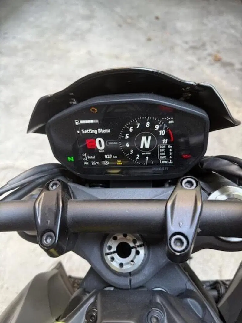 Ducati Monster 937 (2021 - 25) (7)