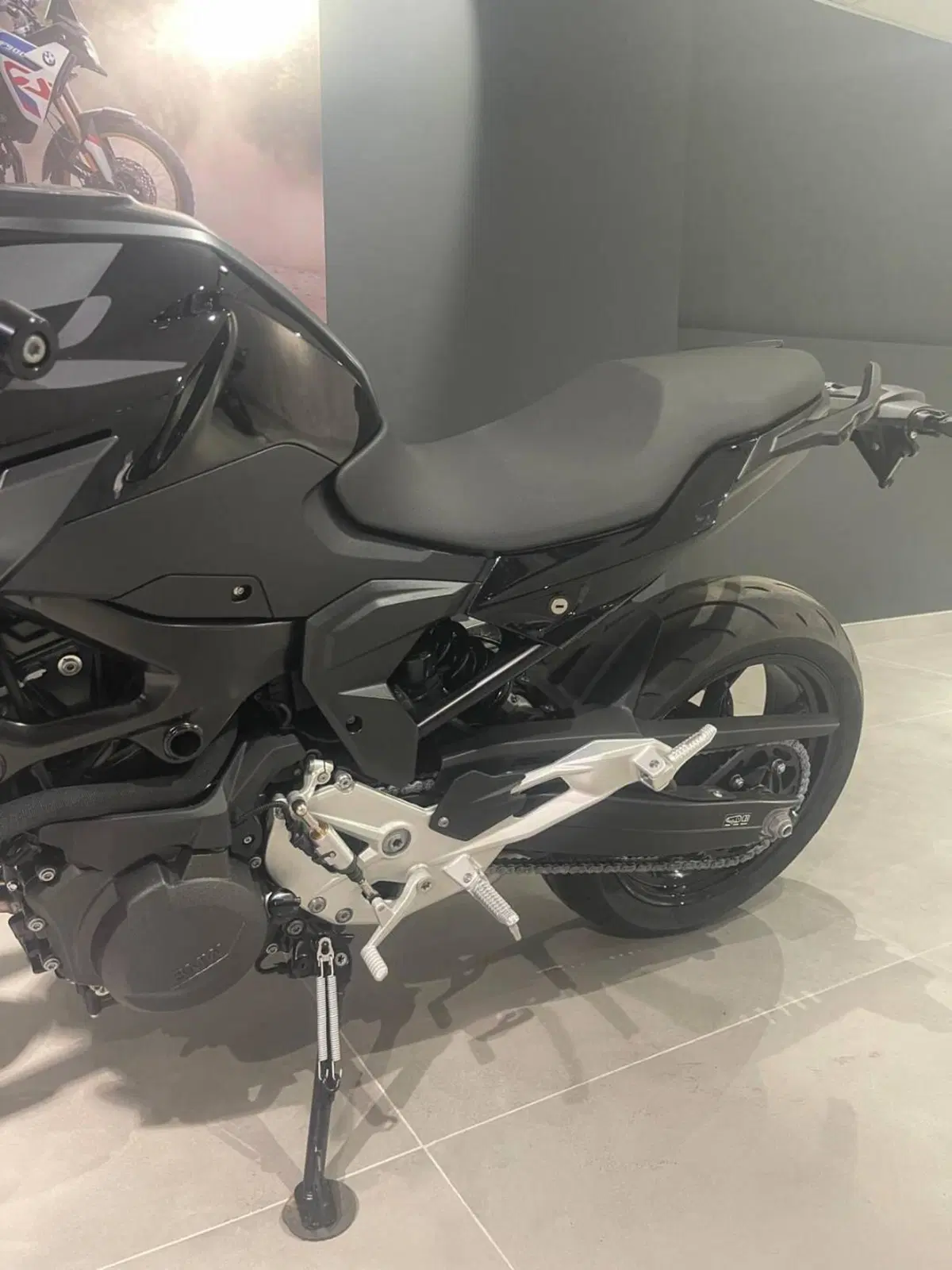 Bmw F 900 R (2025 - 26) (6)