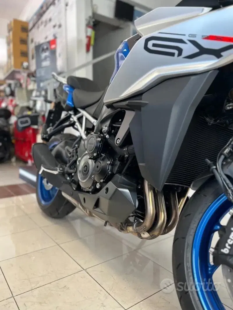 Suzuki GSX-S1000GT (2022 - 24) (8)