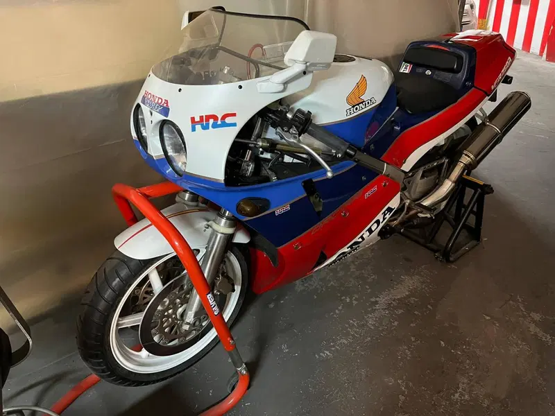 Honda VFR 750R