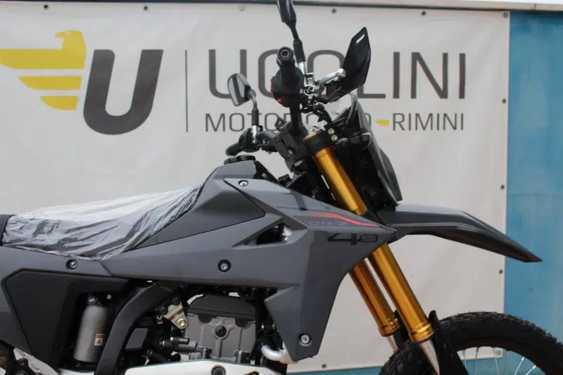 Suzuki DR-Z4S (2025 - 26) (5)