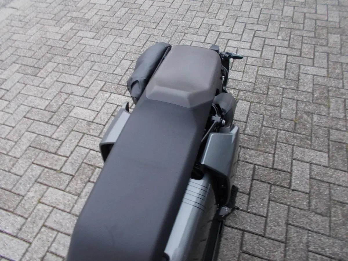 Bmw CE 04 (2021 - 25) (4)