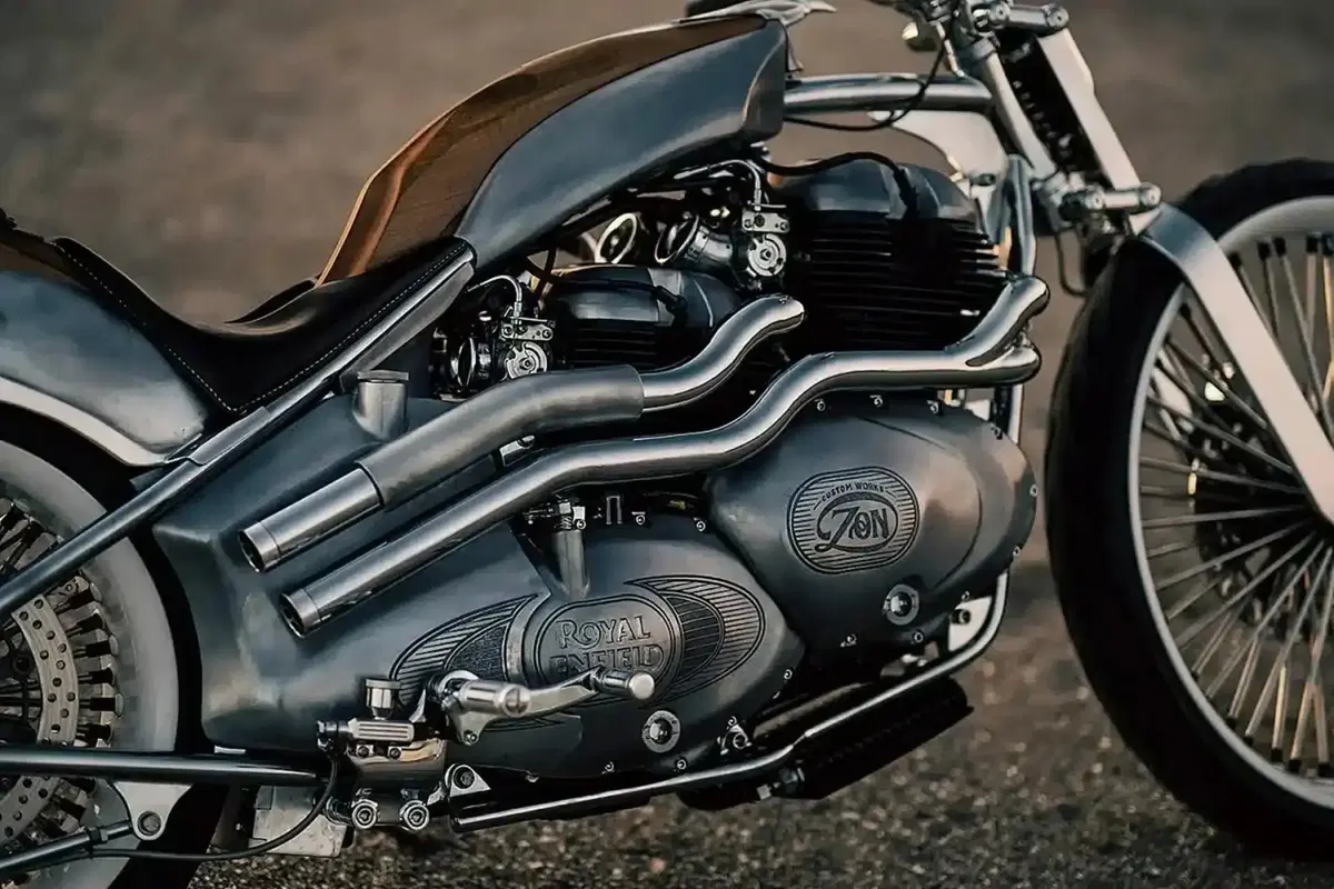 Vita, la special di Custom Works Zon con doppio motore Royal Enfield (6)