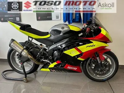 Yamaha YZF R6 (2008 - 09) usata