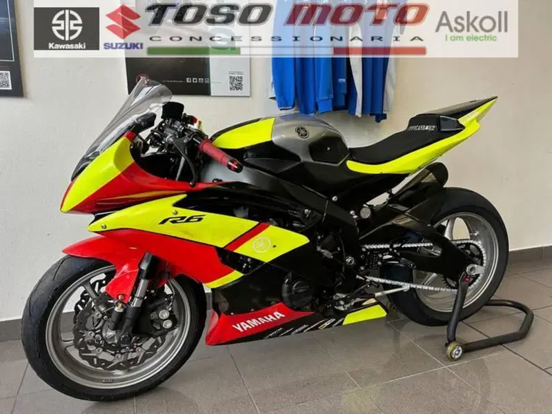 Yamaha YZF R6 (2008 - 09) (6)