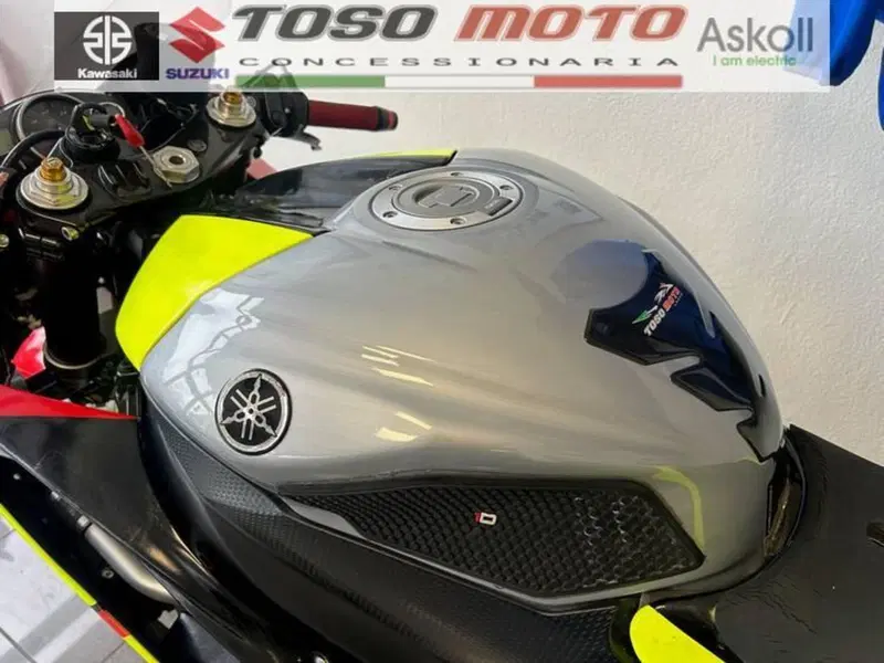 Yamaha YZF R6 (2008 - 09) (10)