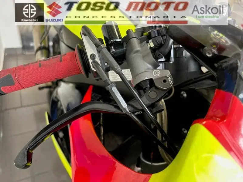 Yamaha YZF R6 (2008 - 09) (11)