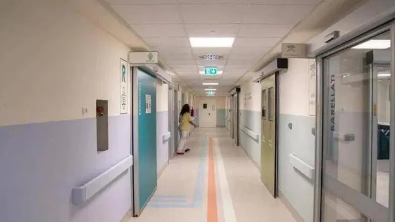 Errore dopo la tragedia: due giovani motociclisti scambiati in ospedale