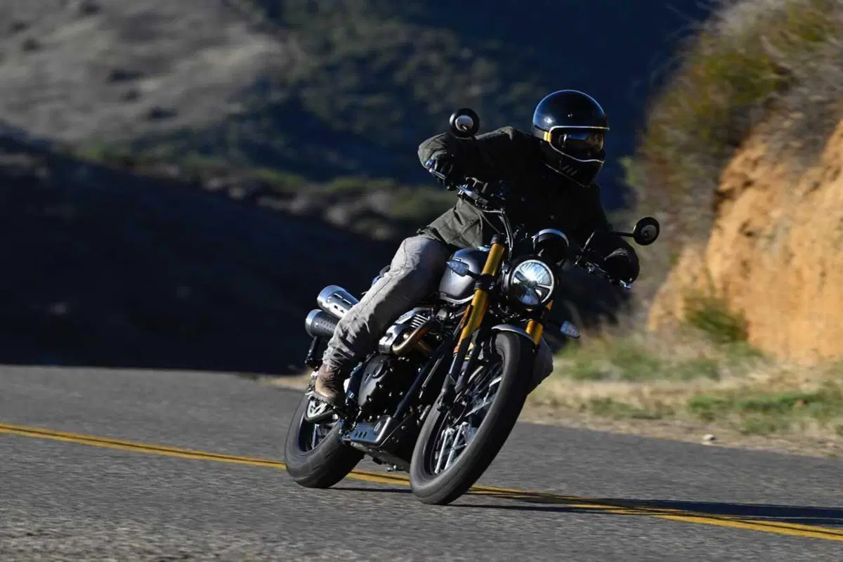 Triumph Scrambler 900 m.y. 2026: il nostro TEST [VIDEO]