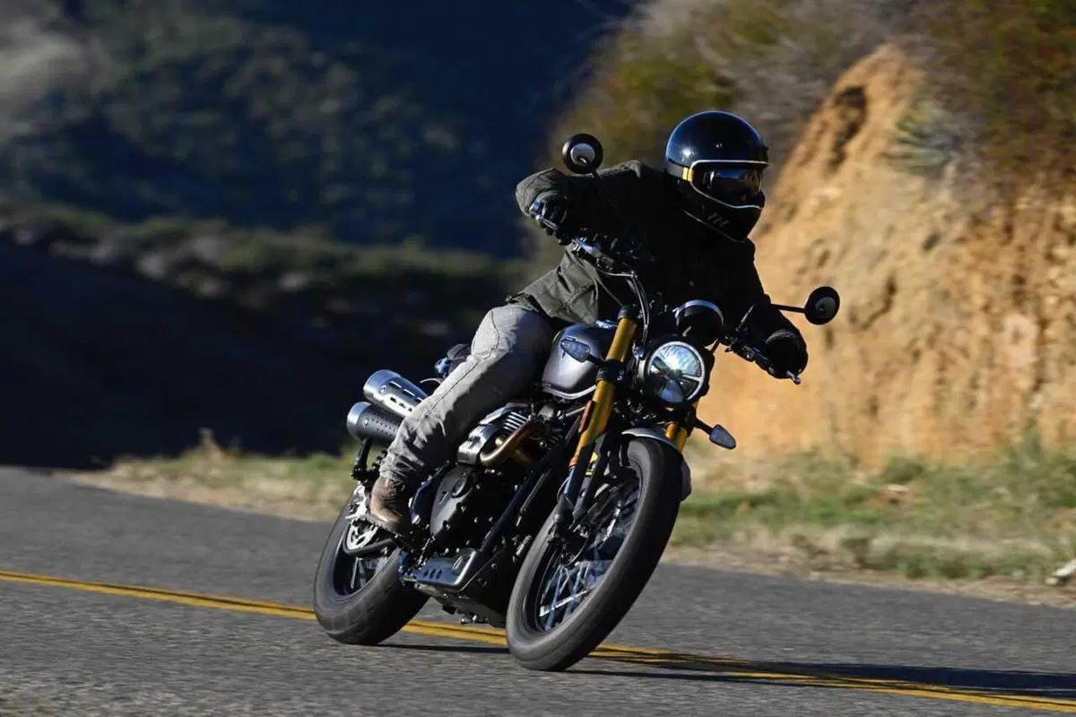 Triumph Scrambler 900 m.y. 2026: il nostro TEST [VIDEO] (2)