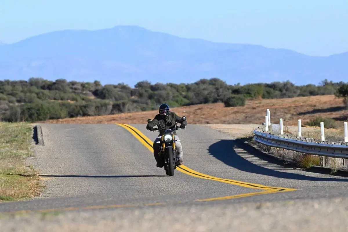 Triumph Scrambler 900 m.y. 2026: il nostro TEST [VIDEO] (3)