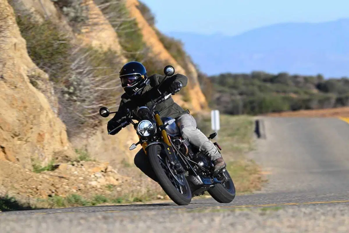 Triumph Scrambler 900 m.y. 2026: il nostro TEST [VIDEO] (5)