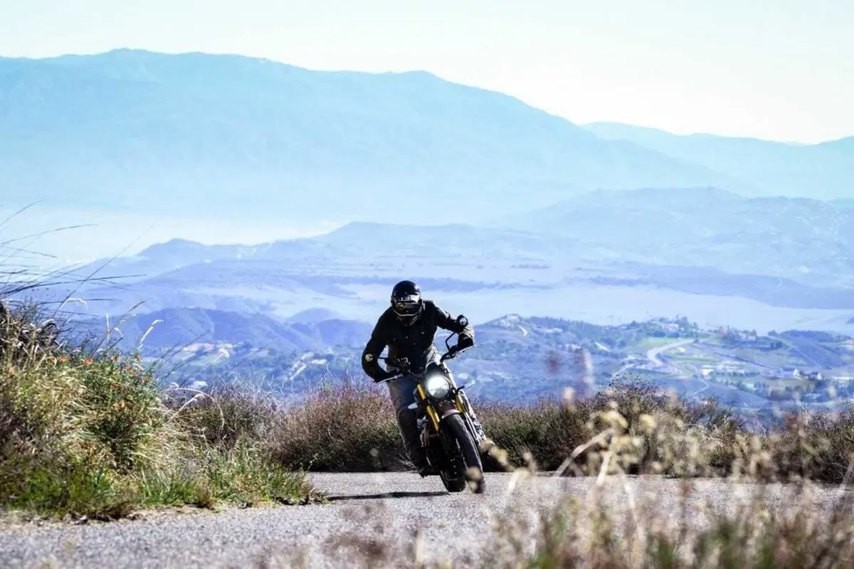 Triumph Scrambler 900 m.y. 2026: il nostro TEST [VIDEO] (7)