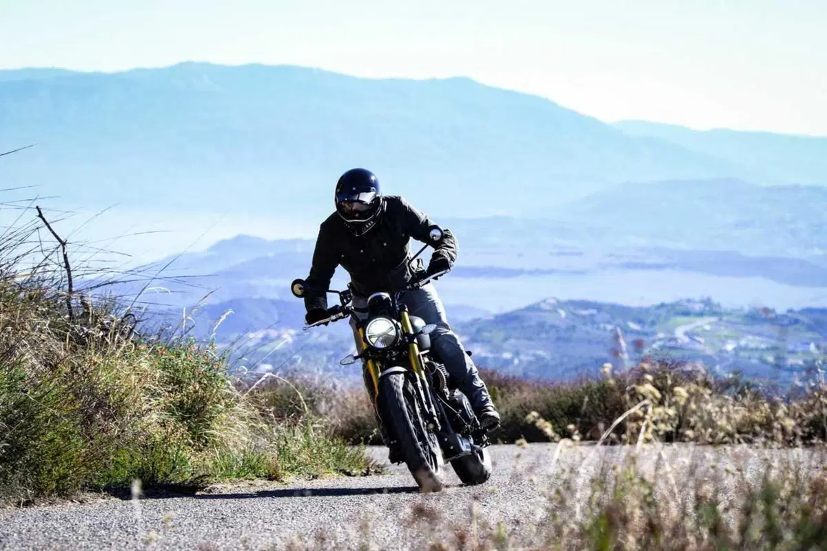 Triumph Scrambler 900 m.y. 2026: il nostro TEST [VIDEO] (8)