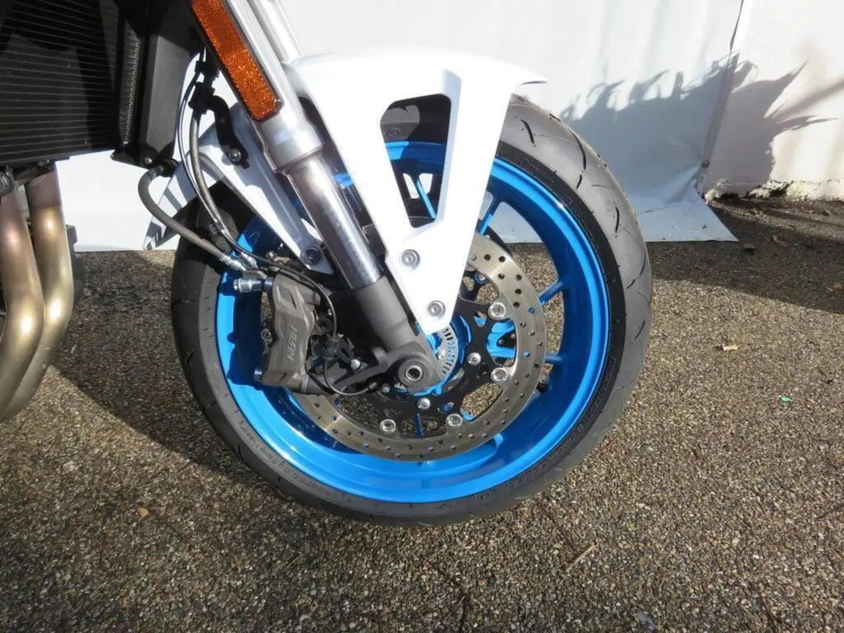 Suzuki GSX-8S (2023 - 24) (8)