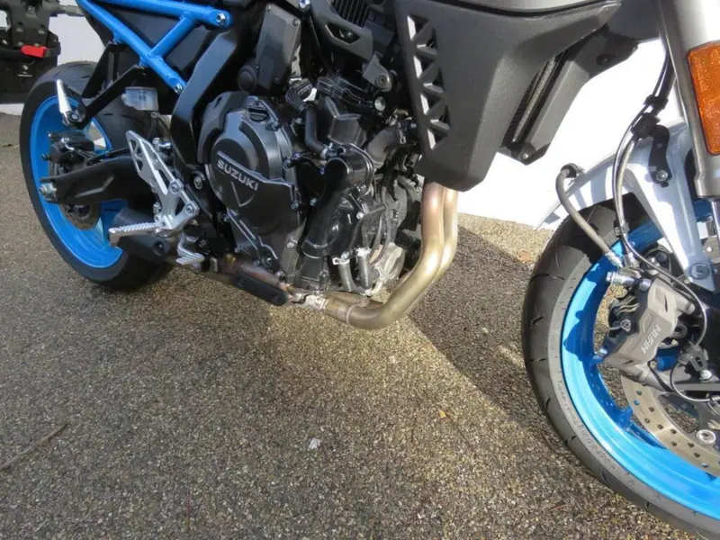 Suzuki GSX-8S (2023 - 24) (9)