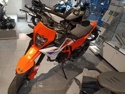 KTM 390 SMC R (2025 - 26) nuova
