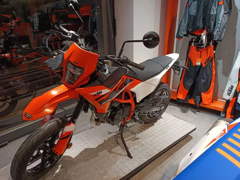 KTM 125 SMC R (2025 - 26)