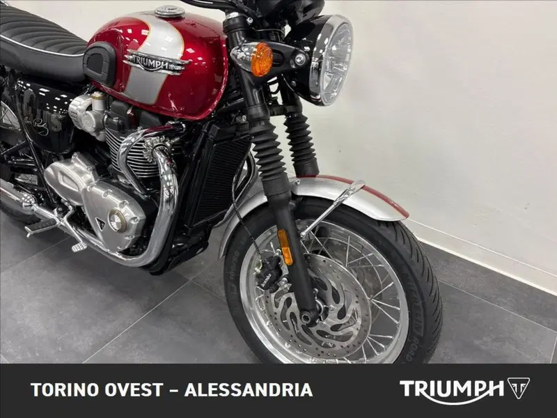 Triumph Bonneville T120 Elvis (2024 - 26) (6)