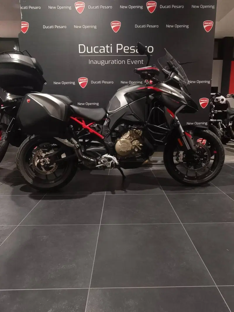 Ducati Multistrada V4 S Grand Tour (2024) (4)