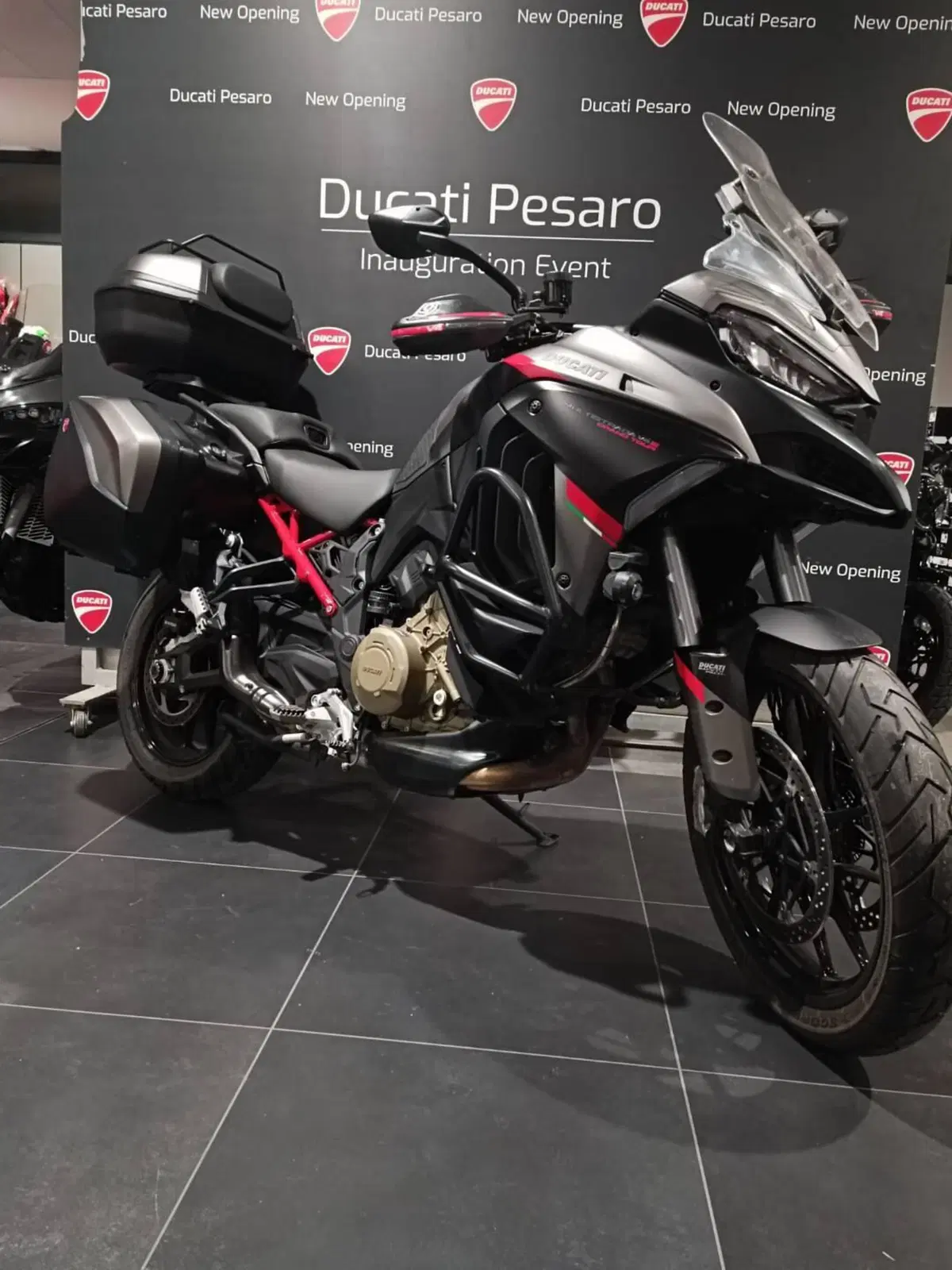 Ducati Multistrada V4 S Grand Tour (2024) (6)