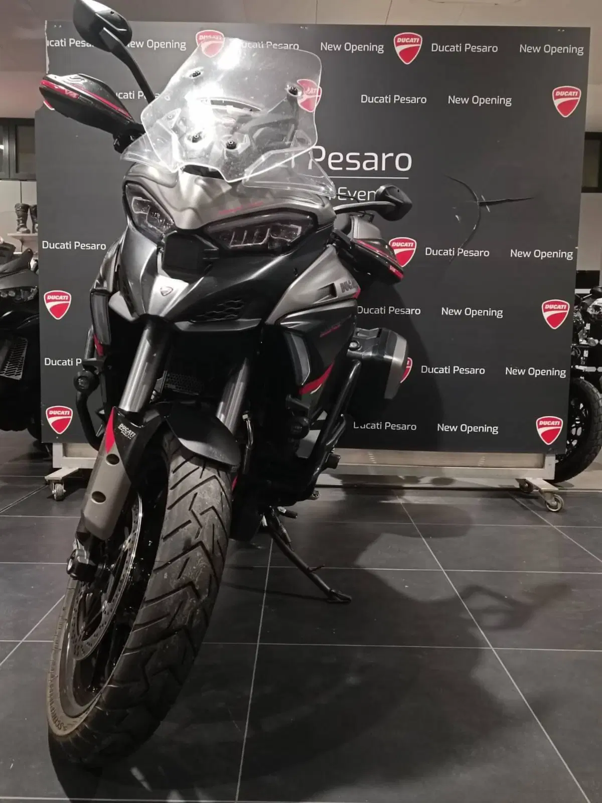 Ducati Multistrada V4 S Grand Tour (2024) (8)