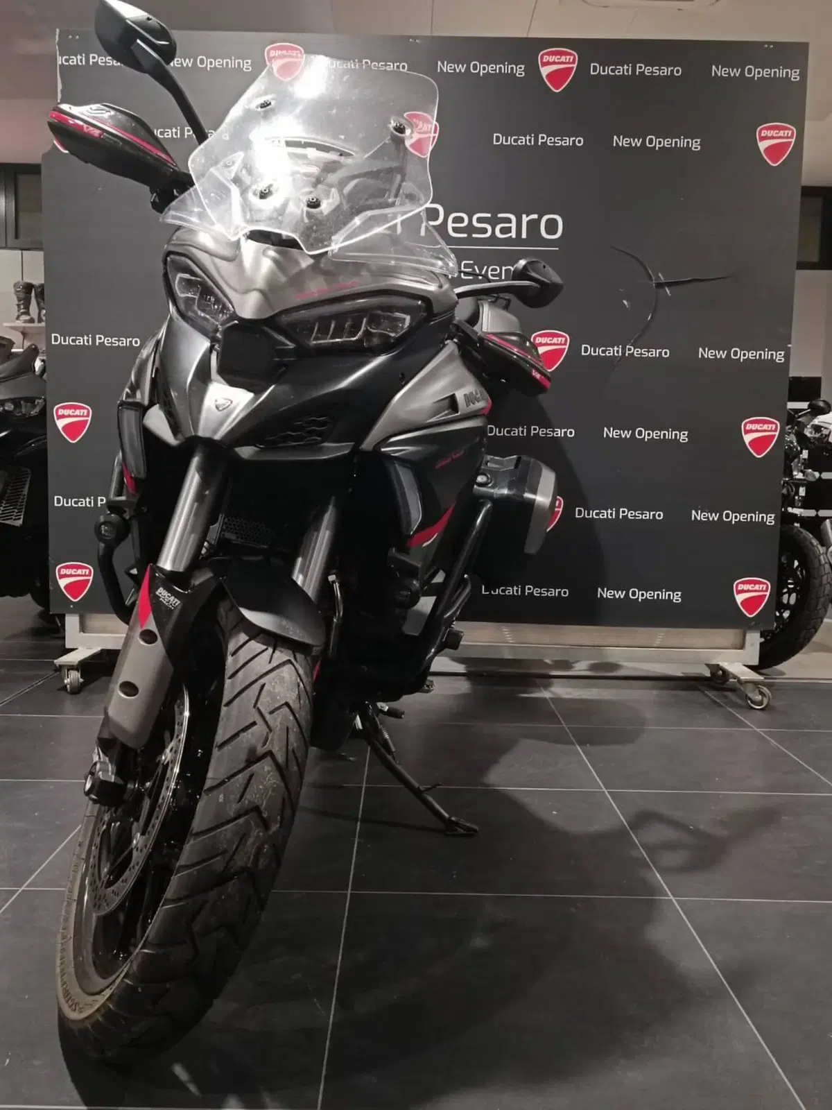 Ducati Multistrada V4 S Grand Tour (2024) (9)