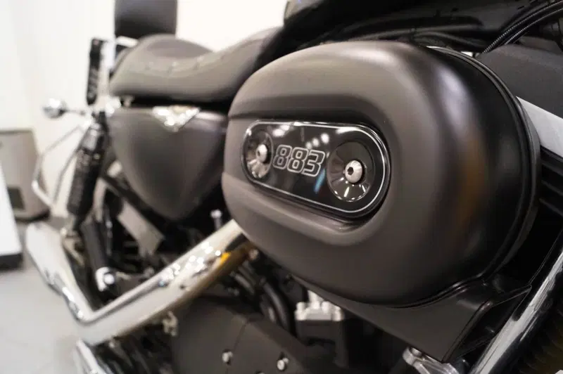 Harley-Davidson 883 R (2008 - 16) - XL 883R (8)