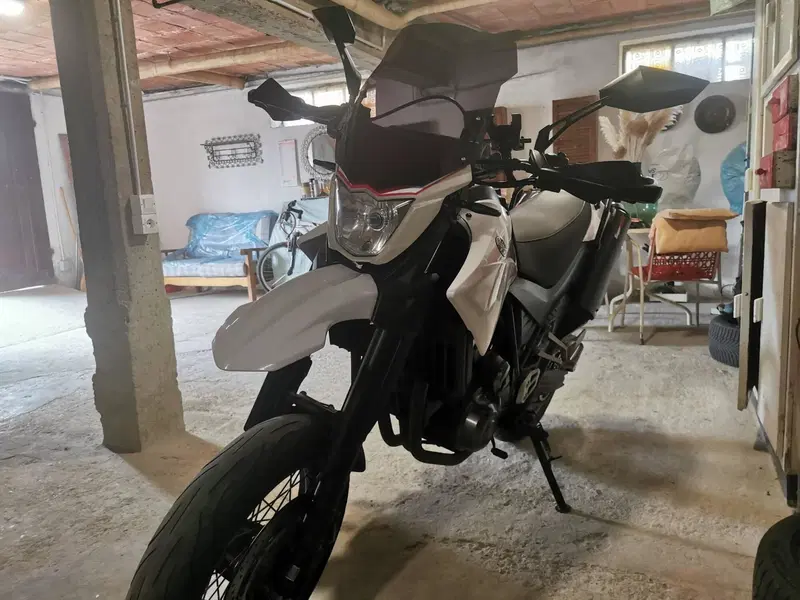 Cupolino Alto per Xt 660 dal 2007 100 % (3)