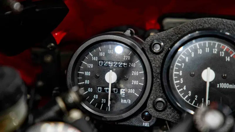 Honda RVF 750 R RC45  (20)