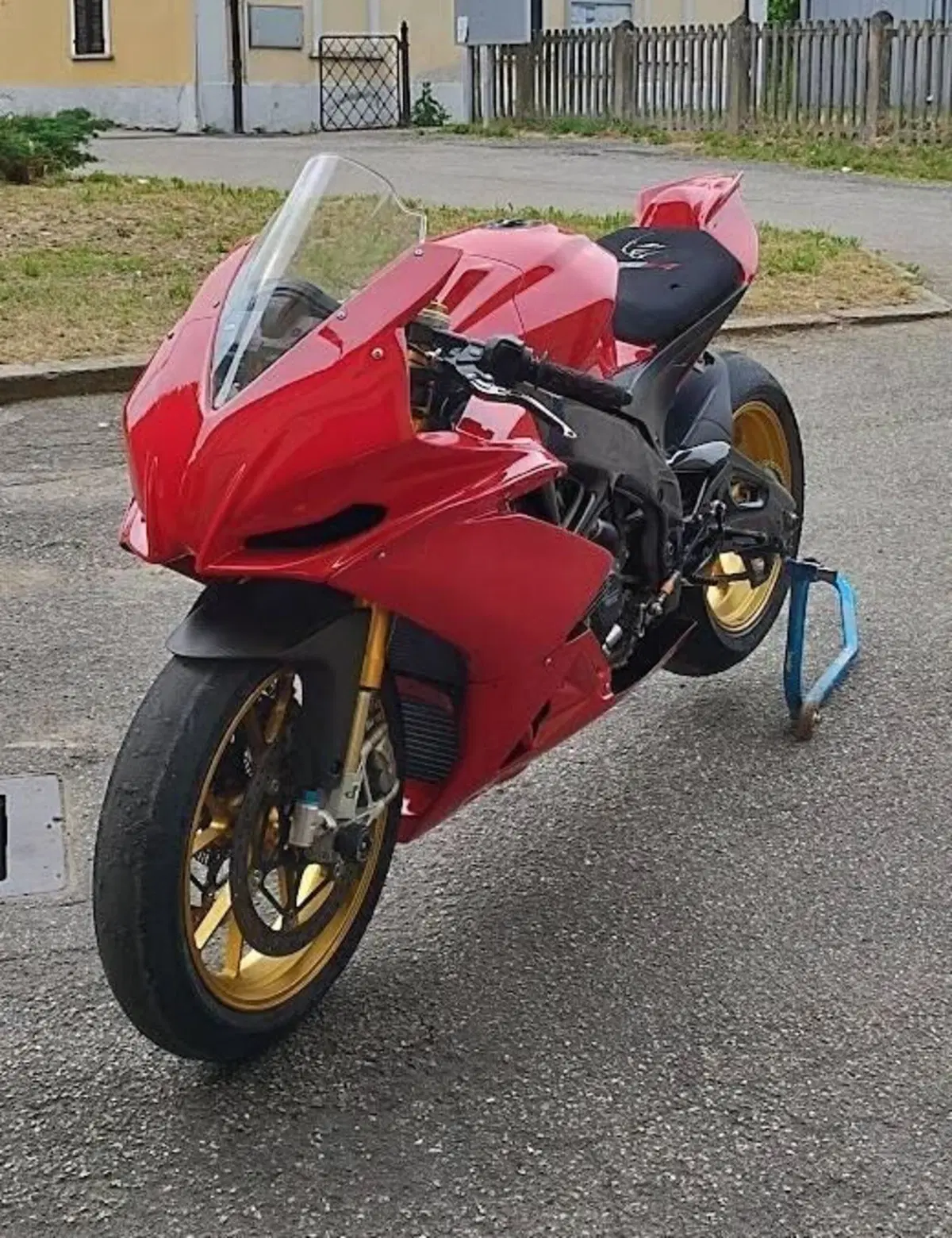 Aprilia RSV4 Factory APRC ABS (2011 - 15) (4)