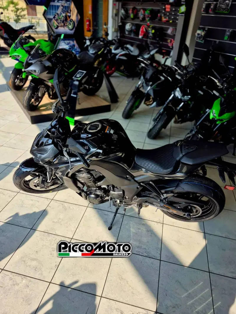 Kawasaki Z 1100 (2026) (7)