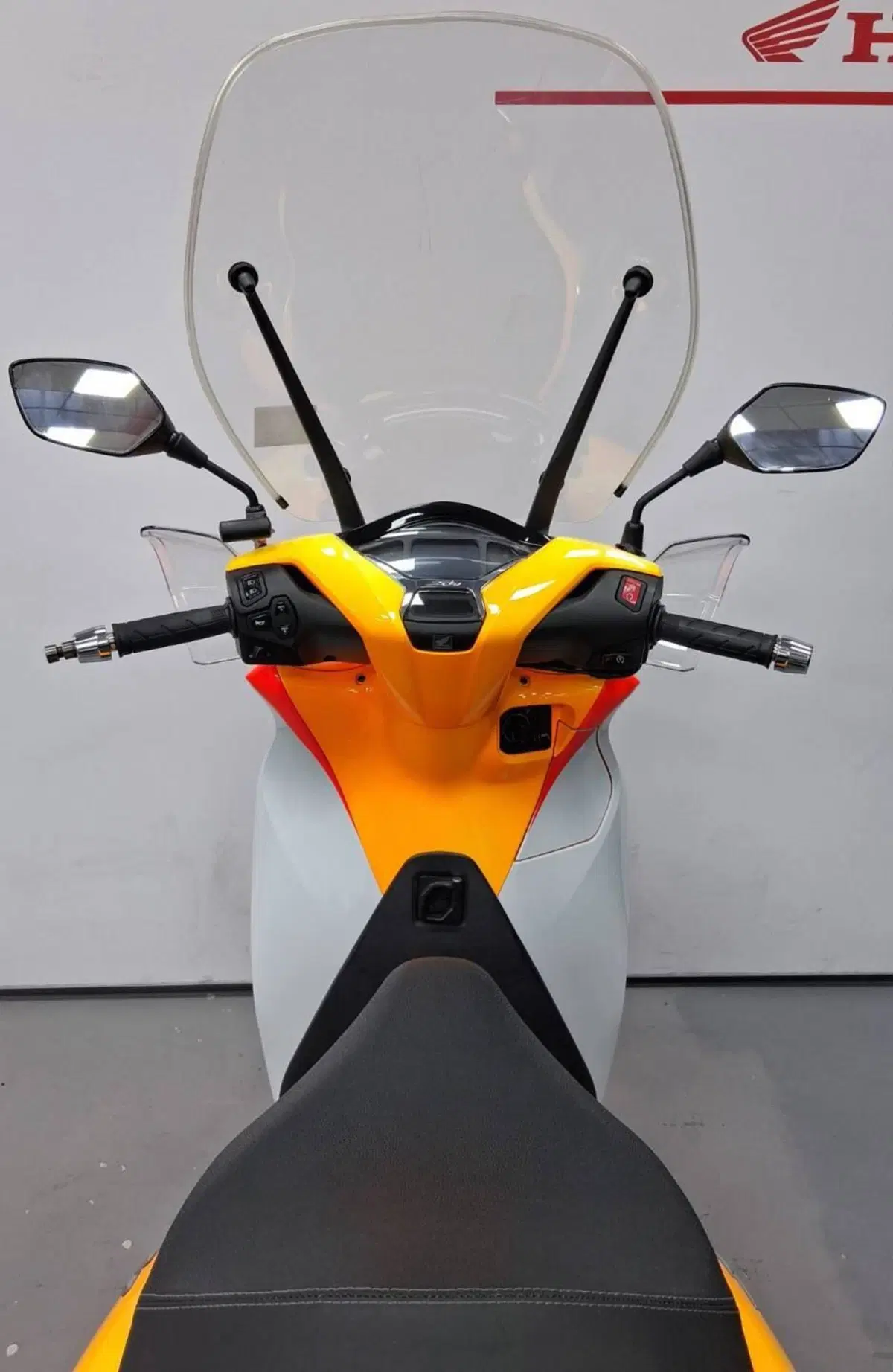 Honda SH 350 (2021 - 24) (4)