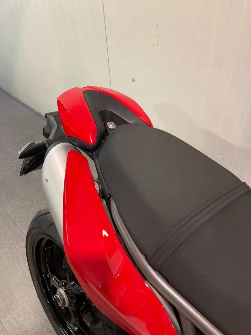 Ducati Hypermotard 950 (2022 - 25) (6)