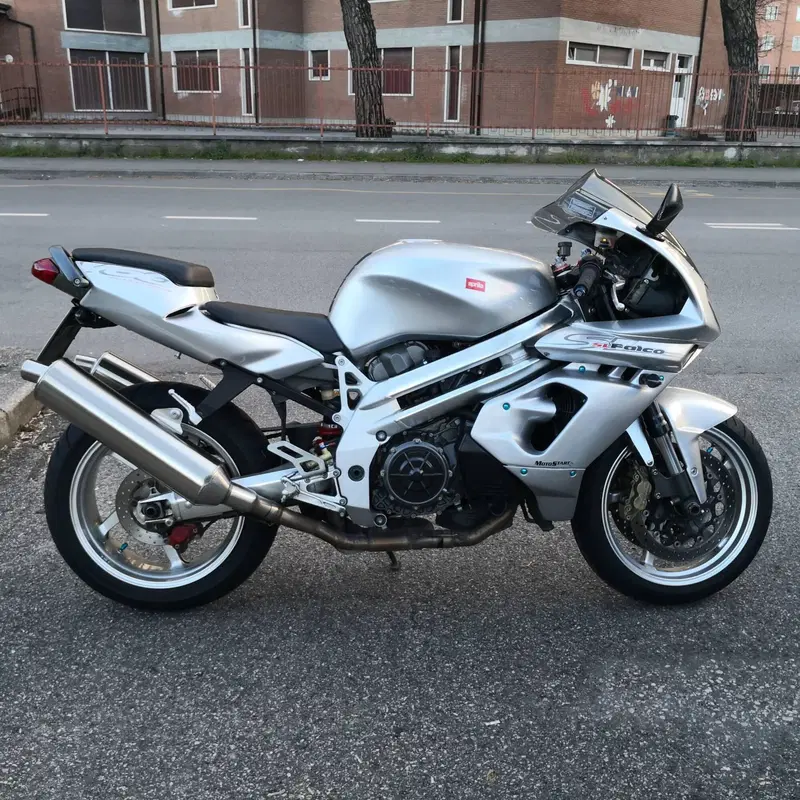Aprilia SL 1000 Falco (2000 - 04) (6)