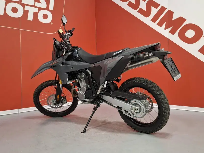 Suzuki DR-Z4S (2025 - 26) (2)