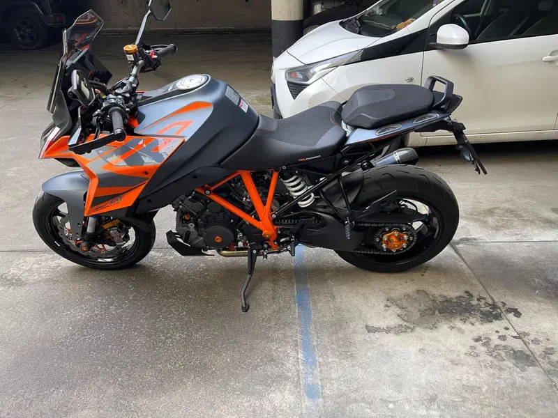 KTM 1290 Super Duke GT (2022 - 25) (13)