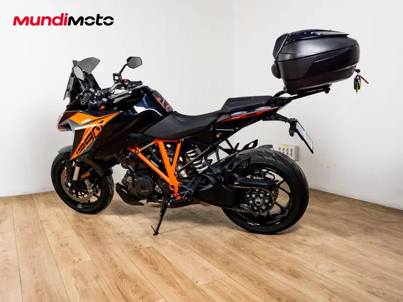 KTM 1290 Super Duke GT (2022 - 25) (6)
