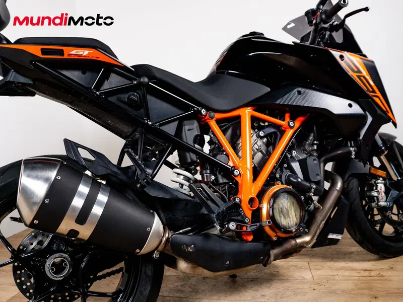 KTM 1290 Super Duke GT (2022 - 25) (3)