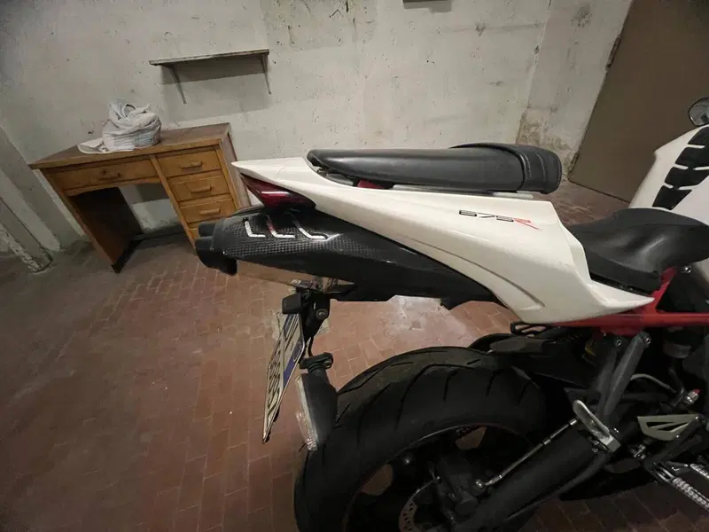 Triumph Daytona 675 R (2010 - 12) (8)