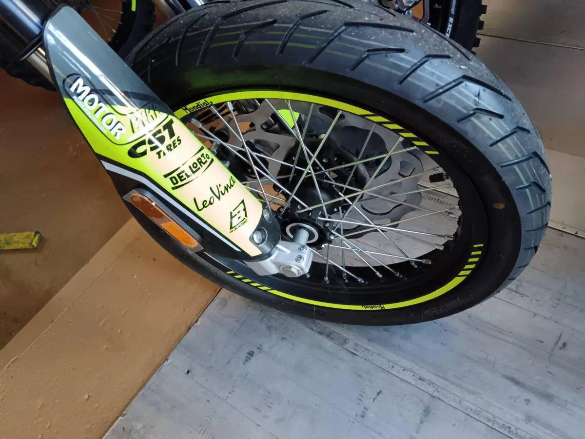 FB Mondial SMX 125 Motard (2021 - 24) (6)