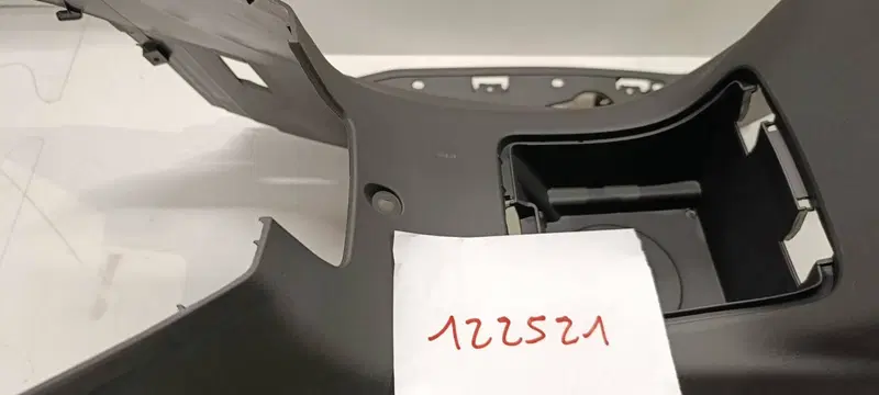 PEDANA POGGIAPIEDI SYM JOYMAX Z+ 300 (3)