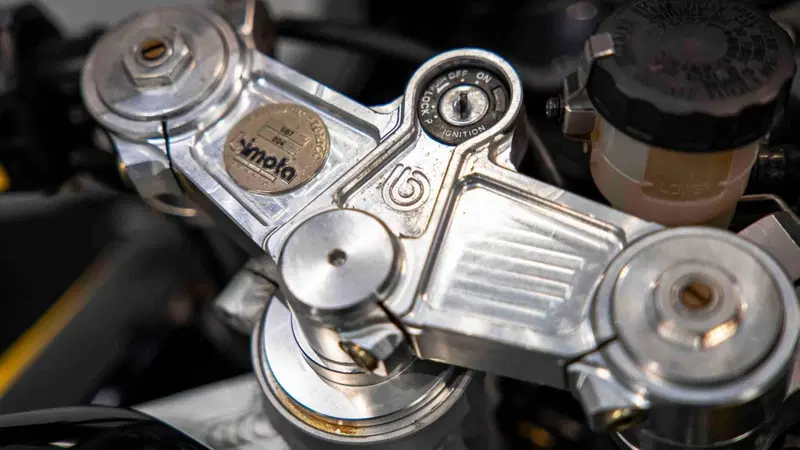 Bimota SB7  (11)