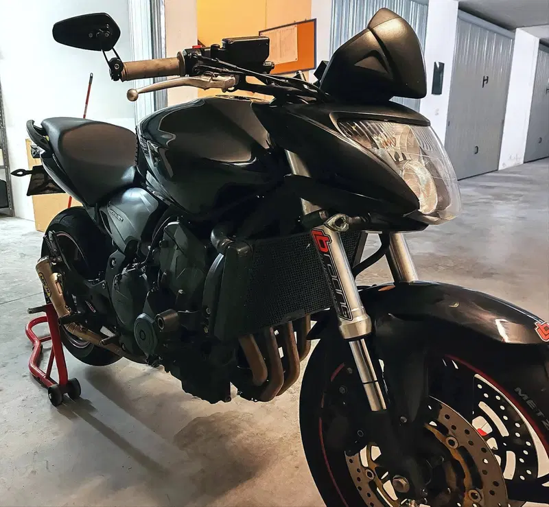 Honda Hornet 600 (2007 - 10) (3)
