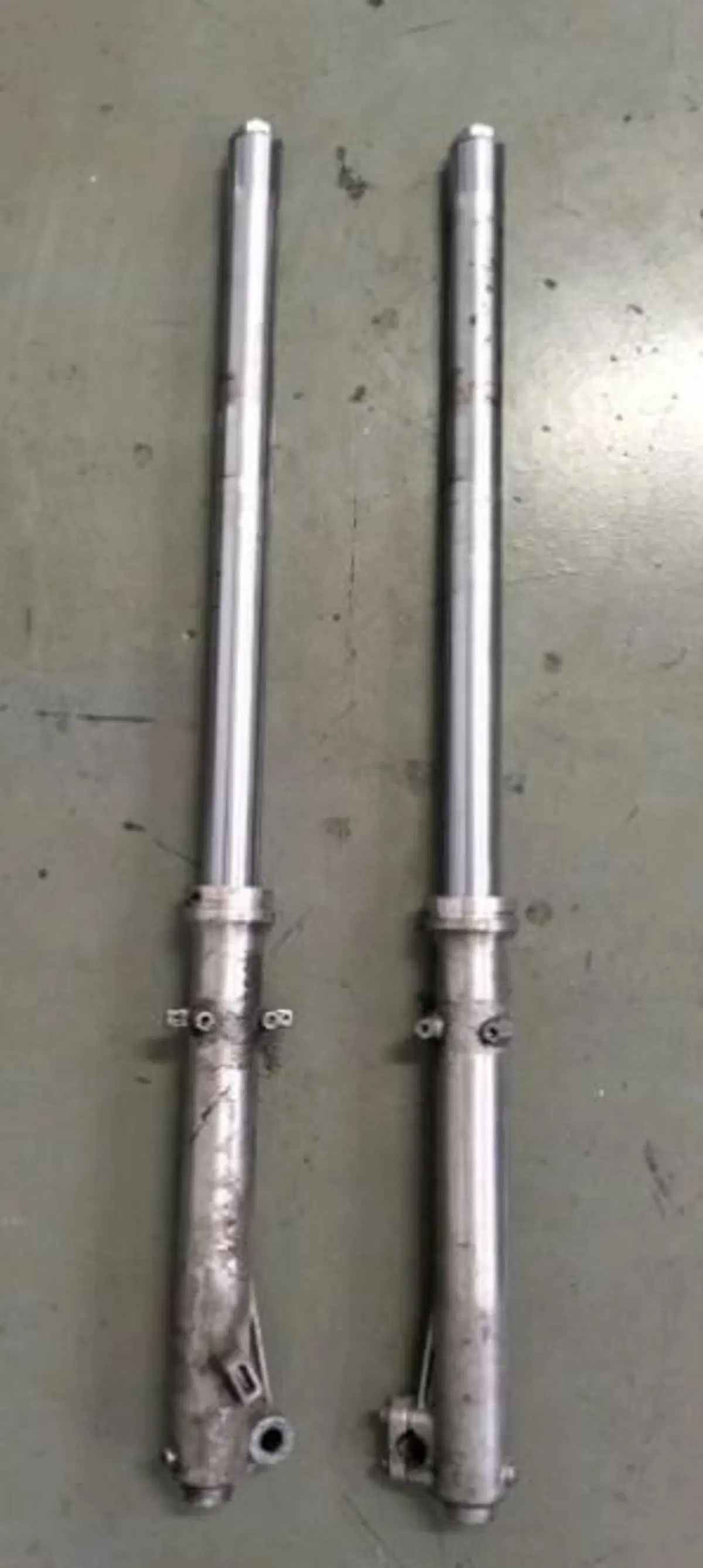 Ricambi originali usati per Yamaha XT550 e XT400 (5)