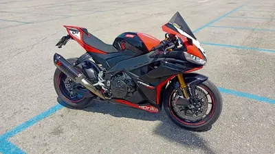 Aprilia RSV4 1100 Factory SE-09 SBK (2024) usata