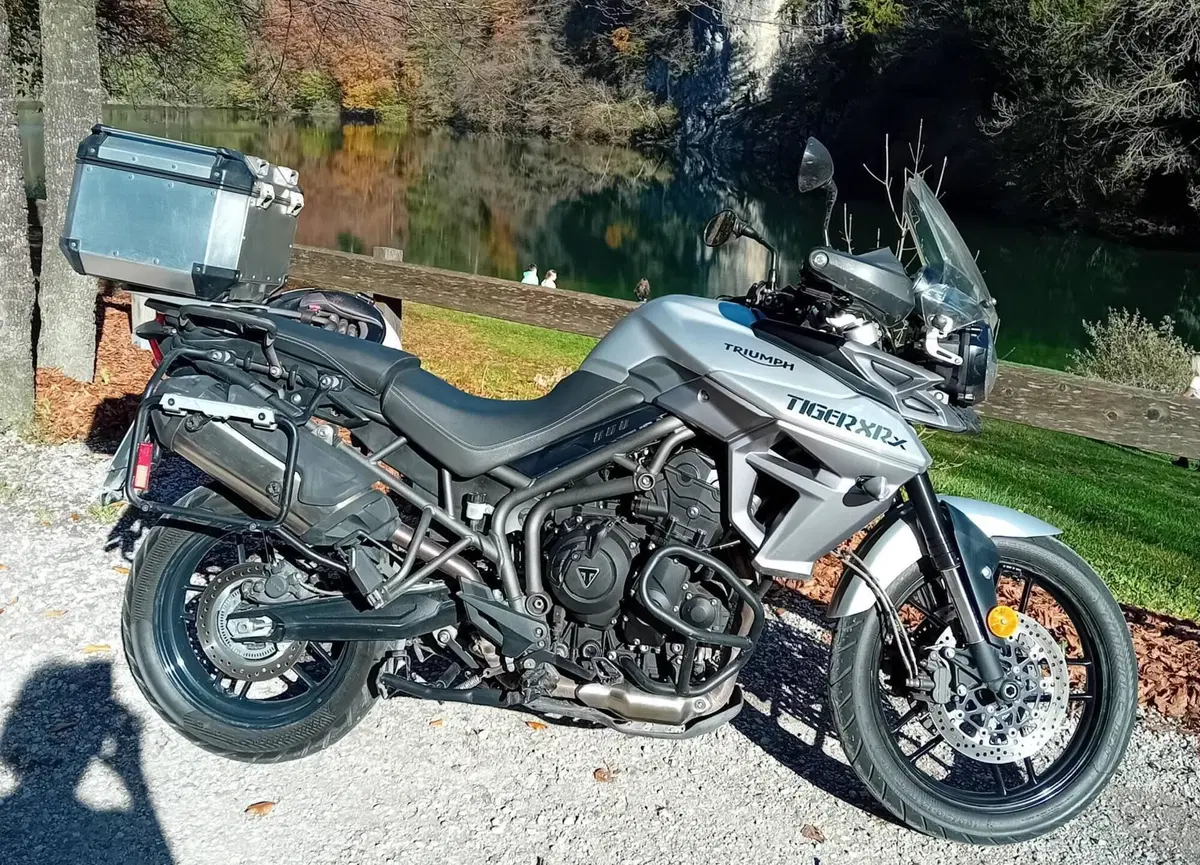 Triumph Tiger 800 XRx (2015 - 17) (2)