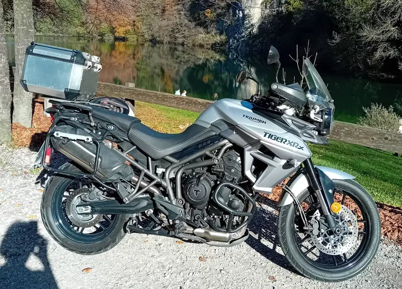 Triumph Tiger 800 XRx (2015 - 17) (2)